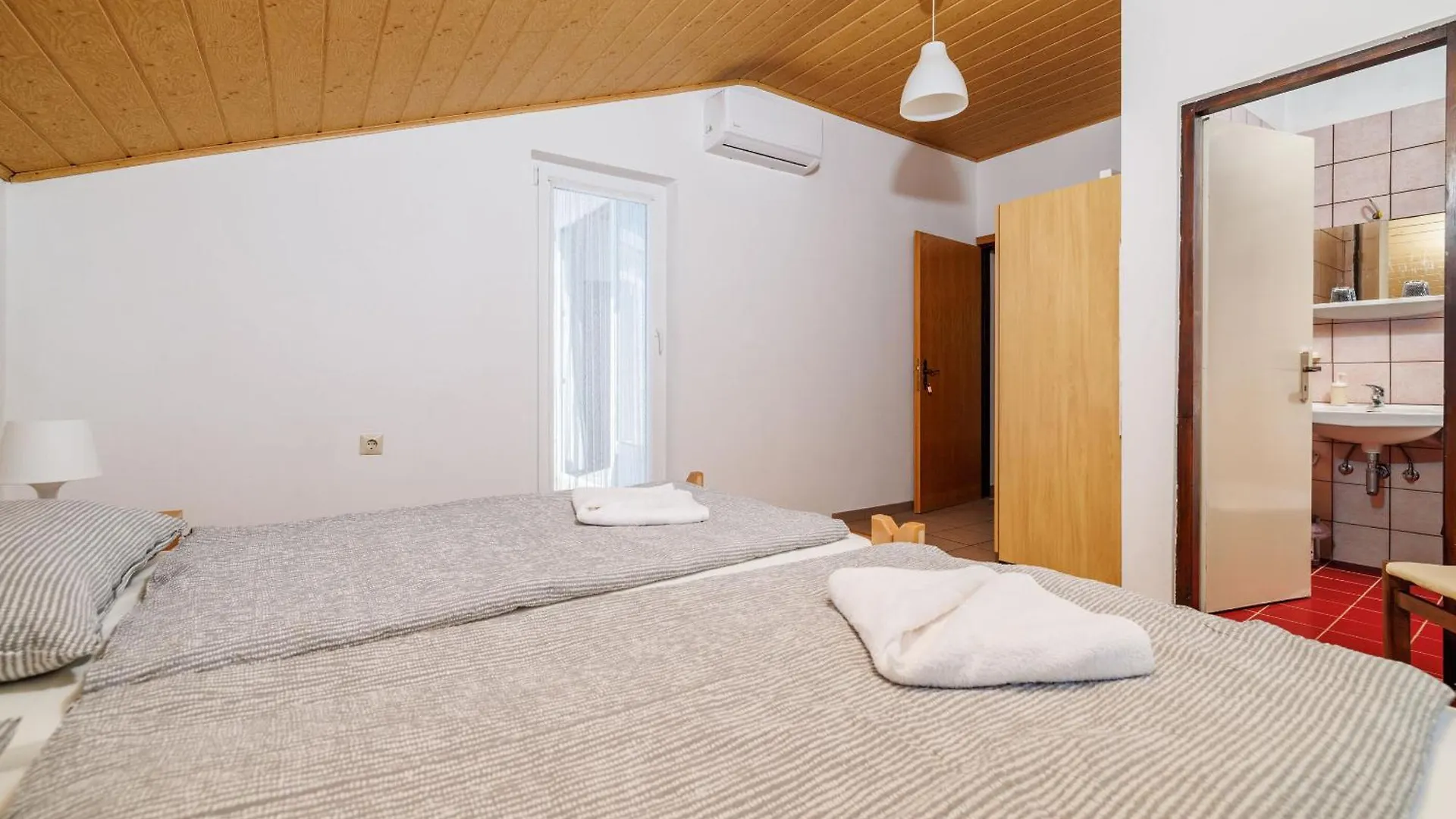 Apartments Terzy Novi Vinodolski Croazia